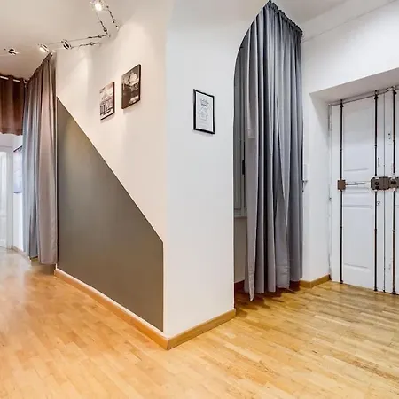 L&L Cozy 2-Bdr Apt In San Giovanni District Rome Exterior photo